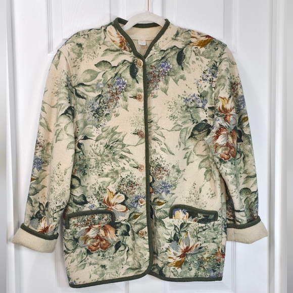 Vintage Jackets & Blazers - VTG Unique Tapestry Jacket - Floral Blanket Coat Aesthetic - Boho / Coastal L